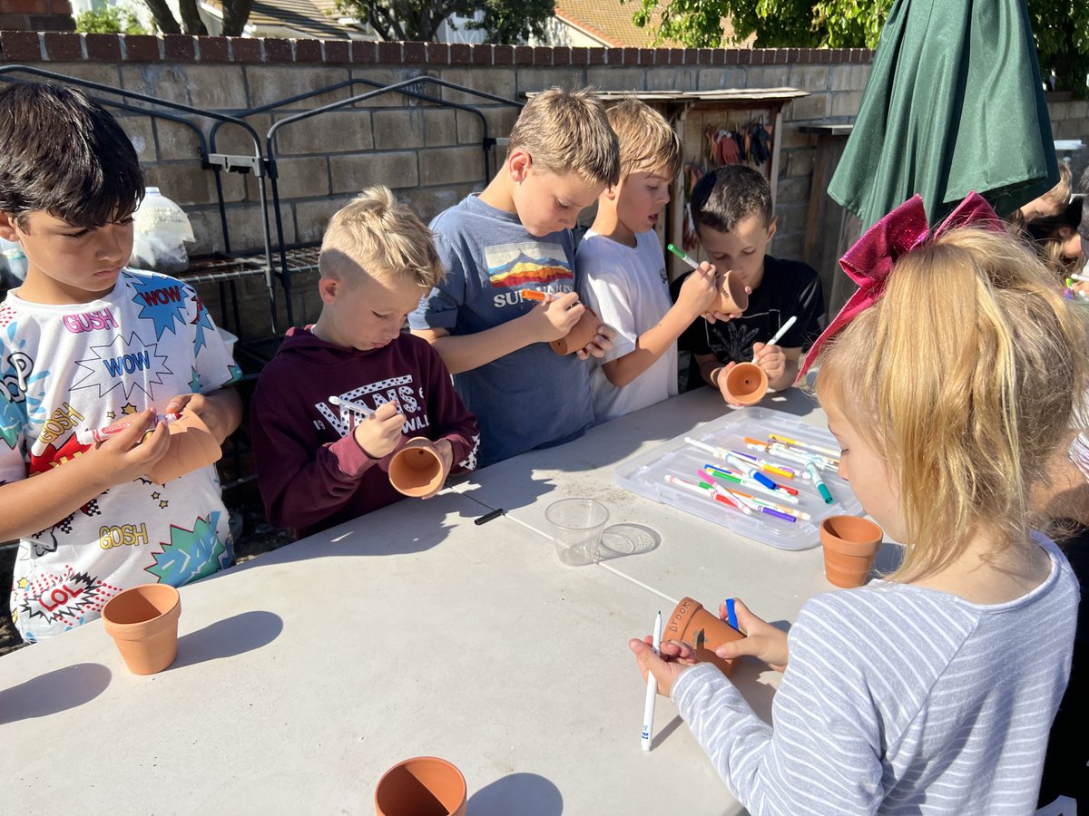 Thank you ⁦<a href="/LVMWD/">Las Virgenes MWD</a>⁩ for teaching our 2nd graders about drought tolerant plants and letting them plant their own succulents today! ⁦<a href="/LVUSD/">LVUSD</a>⁩ ⁦<a href="/WillowWildcats/">Willow Elementary</a>⁩ ⁦<a href="/LVUSDLibraries/">Tina Johnson</a>⁩