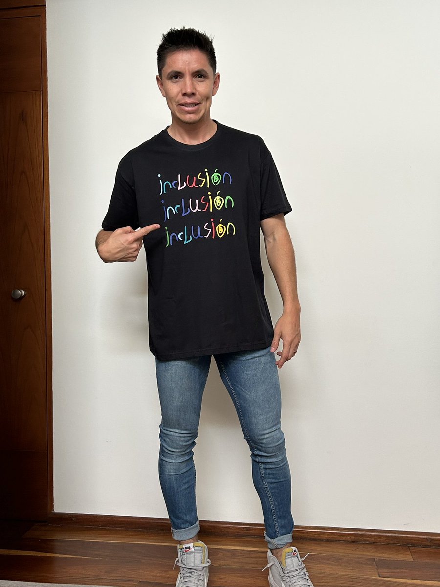 Efraín Velarde tweet media