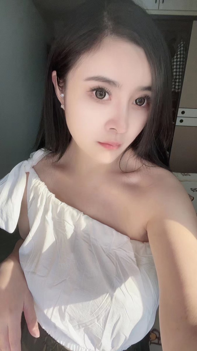 jie154020's tweet photo. 杭州 下城

橘子🍊  24 娃娃脸 白皮肤

165/98/36E 前凸后翘 

课费888/次 夜30米

高跟 口 胸推 毒🐲 69 深喉
妹子联系：y1915790671
QQ：2679489289
电话：17821143355
#杭州资源 #免费资源 #杭州鸟洞 

QQ群：784155549
电报��：https://t.co/IYk0e4HowZ https://t.co/c10Ak259hR