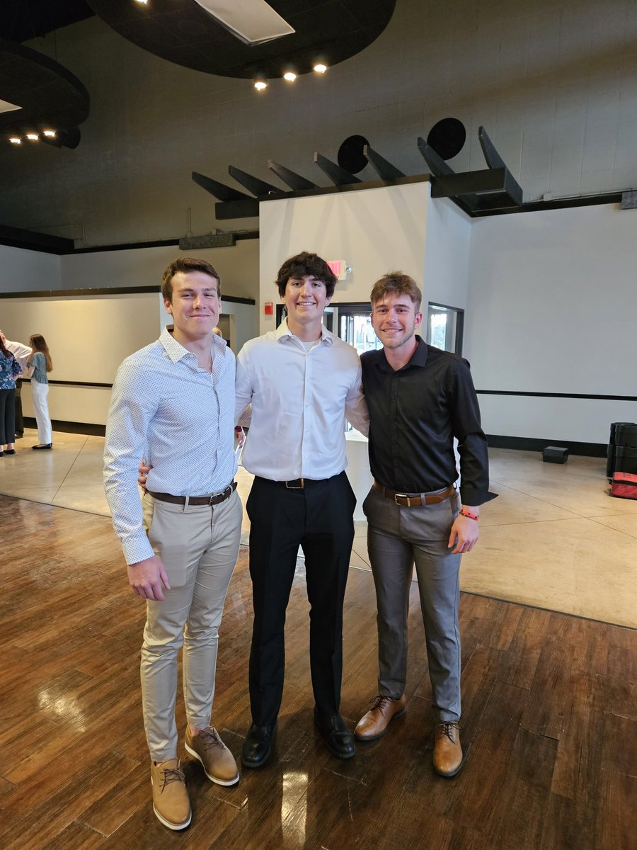 EastSideYBSB's tweet photo. These five former East Side players were honored for academic excellence at Mishawaka High School. East Side not only creates great baseball and softball players but also great students and people. Congrats to @YoheMaddux @jhandley7422 @g_camacho15 @Mpelletier24, &amp; Ace Troyer. https://t.co/y0ZoCfHl7a
