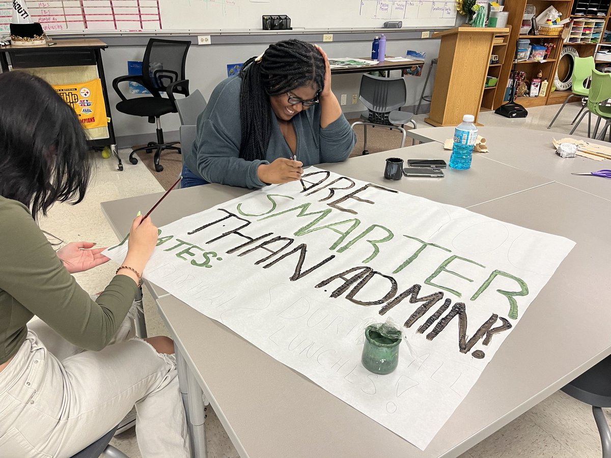 Tuesday workday went fantastically!! Our wonderful members got so many banners hung up and so many more painted! 💚🐾. <a href="/FPCHS/">Flagler Palm Coast High School</a>