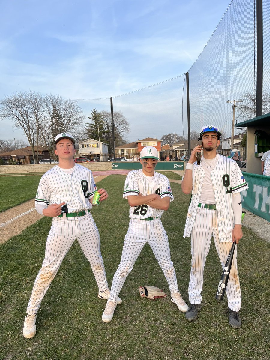 OLSpartansBsb's tweet photo. OL 9, EP 4. Spartans (7-4, 4-0) winner w go-ahead 2R single from @yousefa94986733 . @ethanc10_ (2.2ip, 3k) earns win in relief &amp; Kyle Bader(1ip, 1k) ends it in 7th. Offense led by @AyhamSalah_4 2-4, 2R,Sb) @IvanGonzale6 2-2, 2 2B, 3RBI) @JmcGlynn1488 2-2, 3B, RBI) #olchspride https://t.co/qSRu9pvPqk