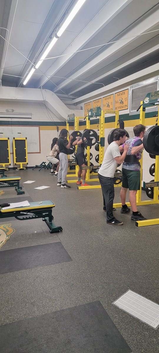 Ftballman39's tweet photo. It's spring break at the Stable! Voluntary workouts today!! Good crowd got after today!!! Looked good out on the grass!!! We'll get after it again Thursday morning!!! All the extra work will pay off!!! 

 #SaddleUp #ChargerNation #ChargerPride https://t.co/QGBU3qiLEr