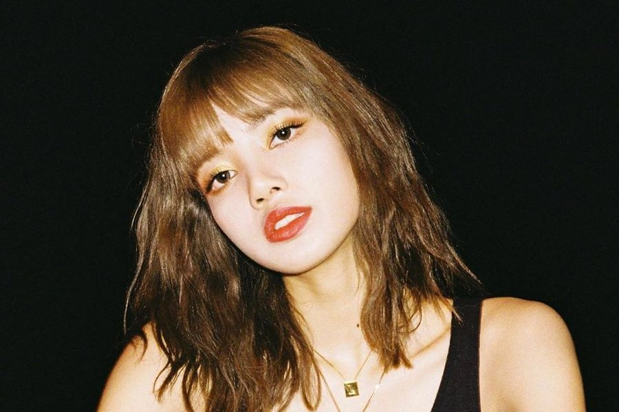kchartsmaster's tweet photo. LISA will feature in TAEYANG's new album and music video. https://t.co/cxhg7tK2QV