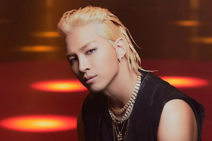 kchartsmaster's tweet photo. LISA will feature in TAEYANG's new album and music video. https://t.co/cxhg7tK2QV