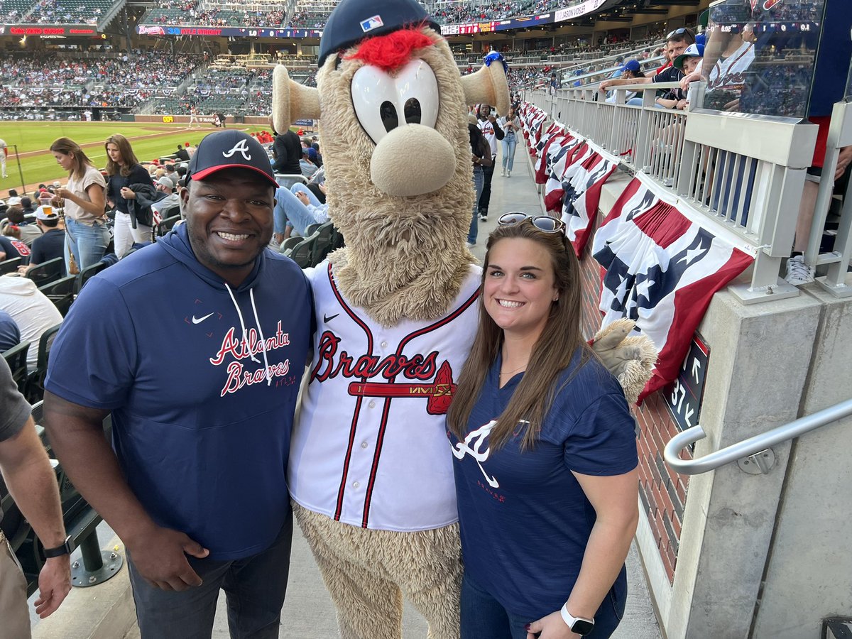 JerideauB's tweet photo. Our first @Braves game ⚾️ Big thanks to @mickeykingjr https://t.co/kwCsnmIn7c