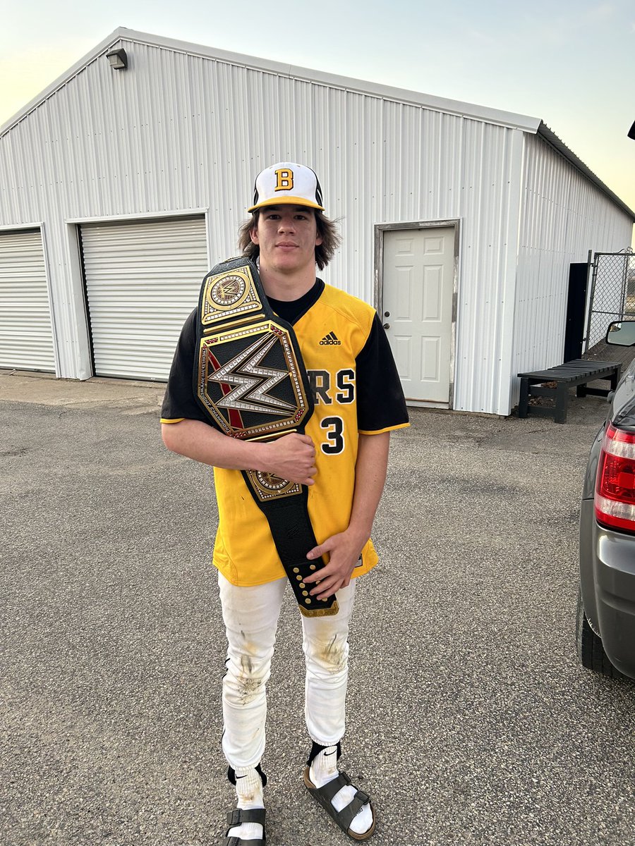 Byron_Base_Ball's tweet photo. Bears win 9-4!

Brennan, Holmes, Fox combine for the win on the mound. 

Offense scattered 8 hits. 

Frigaard with the belt, leading the Bears with 2 hits! https://t.co/dJGOPbgxS1