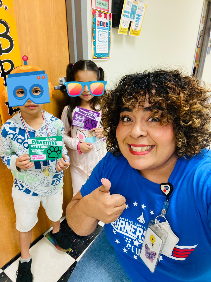 MarianaBreaux's tweet photo. These first grade scholars are #PAWsome! So glad to be able to celebrate their excellence! #PAWsitiveVibes #PearlHallProud #ilovemyjob #2ndYearAP https://t.co/hn9MG1MNDF
