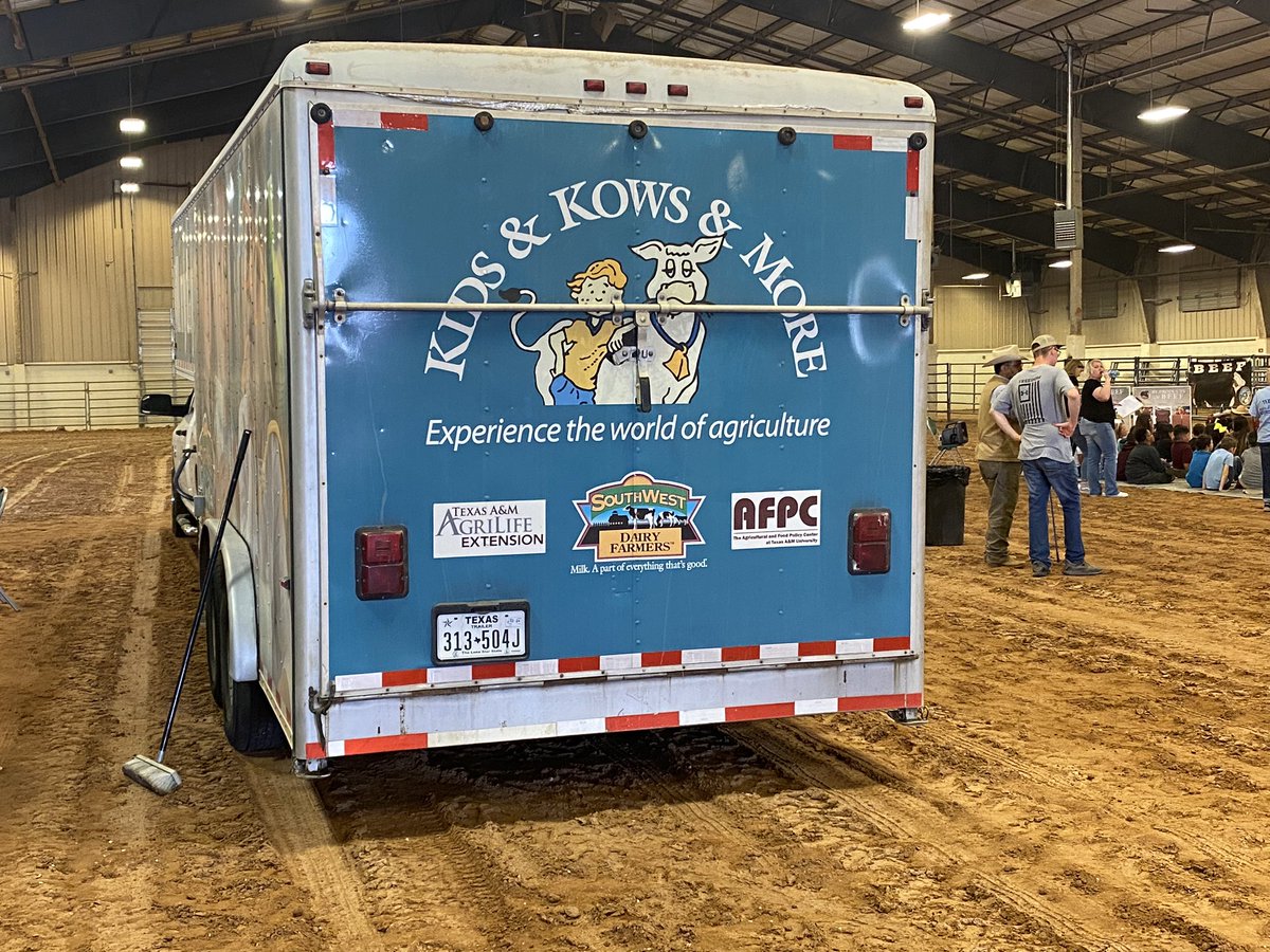 ashosborne83's tweet photo. Exciting adventures for some @Midland_ISD students today! Thank you TX Agrilife for sharing your knowledge! #TeamMISD https://t.co/9vTNn05Jih