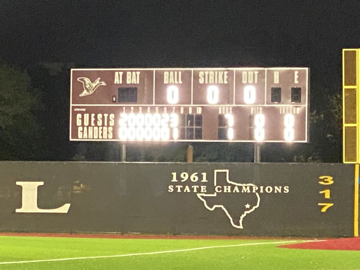 NedBaseball's tweet photo. 🚨BULLDOGS DUBSKIIIII🚨
Dawgs - 8 
Baytown Lee - 1 
Great win tonight back at home Friday. ⏳😈
#RaceToRoundRock https://t.co/14Jw5BLEtg