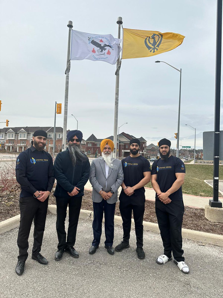 unitedsikhs's tweet photo. We are proud to host the FIRST EVER #Sikh Flag Raising Ceremony today in Caledon, ON. Thank you to the @TownOfCaledon &amp;  @AnnetteGroves_ for organizing this ceremony with us.
#SikhHeritageMonth #Sikh #Caledon #Canada https://t.co/TrVyvkjtij
