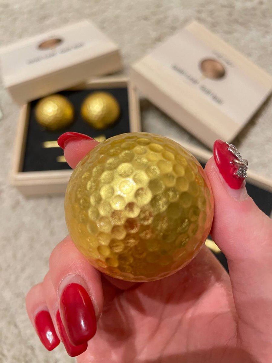 One6198's tweet image. At the moment when I was close to the sun, I felt the warmth.