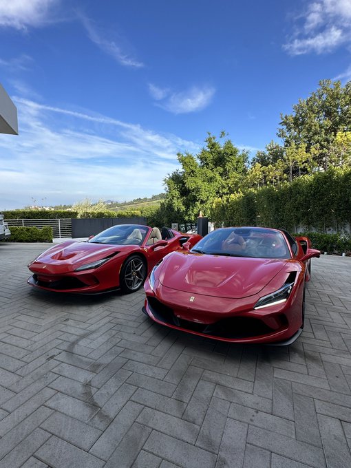 3 pic. I BOUGHT MY BEST FRIEND A FERRARI F8 ♥️ https://t.co/ZK70vsLNdo