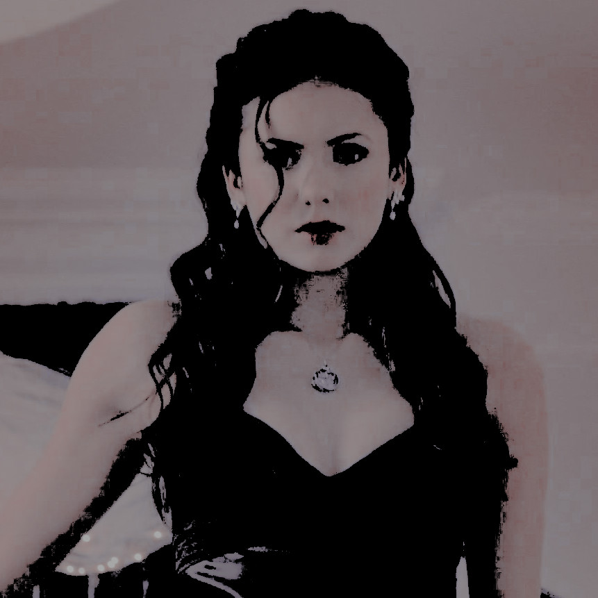 ANGELICSCARLETS's tweet photo. https://t.co/FBIDu958lE

layout and gif credit goes to @thebatslore thank you so much for this. its beautiful! https://t.co/xfD2kFmMHn