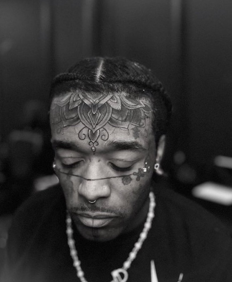 industriglobal's tweet photo. Lil Uzi Vert got some new ink 💉 https://t.co/FE81kC2uTj