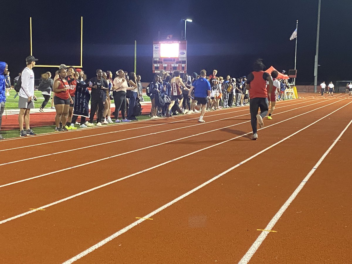 raysouth_track's tweet photo. Raytown South JV Relays 2023 in the books! 
12 teams 
626 athletes 
Also celebrated Coach Nunn’s final home meet! https://t.co/IHE0wsgozQ
