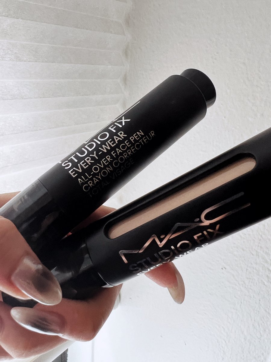 MACcosmetics tweet picture