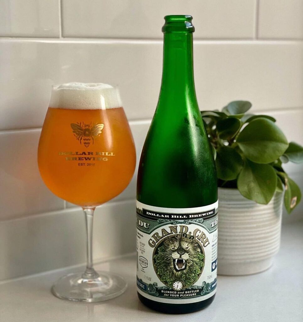 Delivery day today 🎉🎉🎉
Very limited stock of our 2015 Grand Cru going out. Rare Oak members, we hope you loved it 🍻

Photo by: @perthbrewreview 

#grandcru 
#barrelaged 
#barrelagedbeer 
#beer instagr.am/p/Cq6w73Epf45/