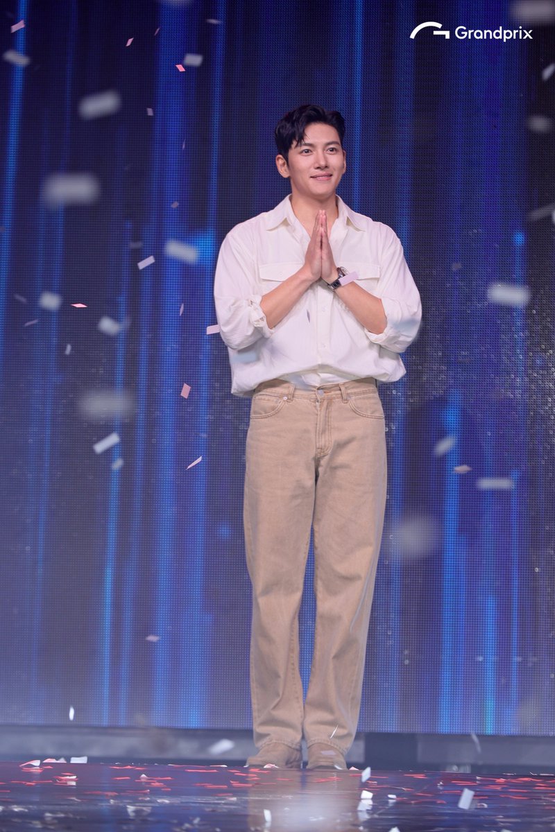 Hello_asian's tweet photo. “จีชางอุค” ละมุนไม่ไหว! แฟนไทยเขินตัวบิด “2023 JI CHANG WOOK FAN MEETING <REACH YOU> in BANGKOK” ฟินทุกตรง! สมการรอคอย 6 ปี
https://t.co/6zhDK84lBV
#อุคจ๋ามาไทย #JCWFMinBkk #ReachYouinBangkok
#JiChangWook #지창욱 #จีชางอุค
#GrandPrixXpectrum #BMW #RADO #HSEntertainment https://t.co/C1sriHXhRH