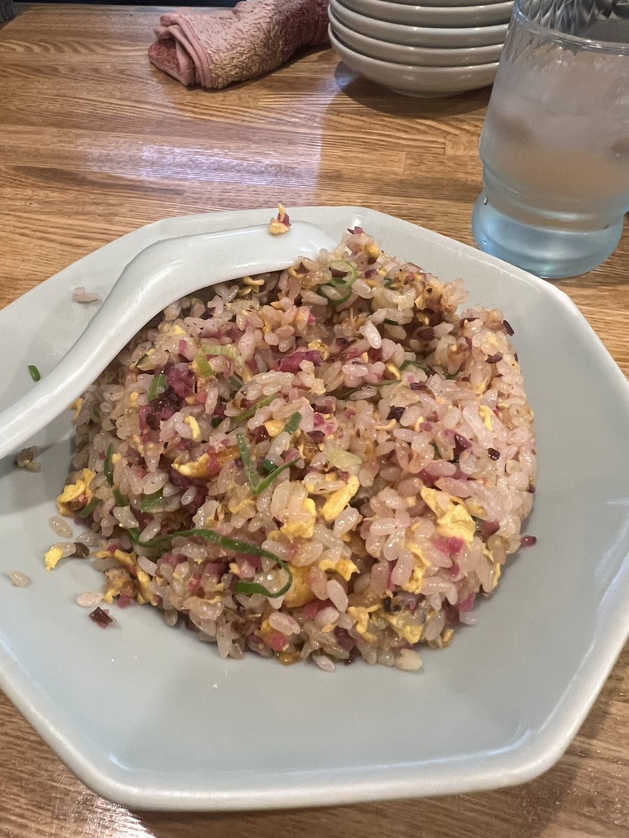 RIVER_evolution's tweet photo. @bozu_108 中国料理 西海のしば漬焼飯 https://t.co/bF35HgagwQ