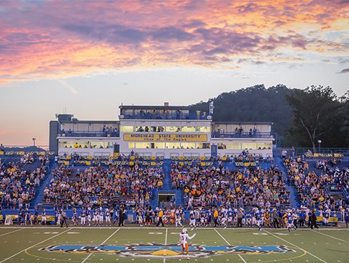 MattEskridgeII's tweet photo. ALL GLORY TO GOD blessed to EARN a(n) offer from Morehead State University @RCCTigerFB @Coach_Noel5 @ForgePLV @CoachPaychek @JuCoFootballACE @JUCOFFrenzy https://t.co/UzPzjvorAW