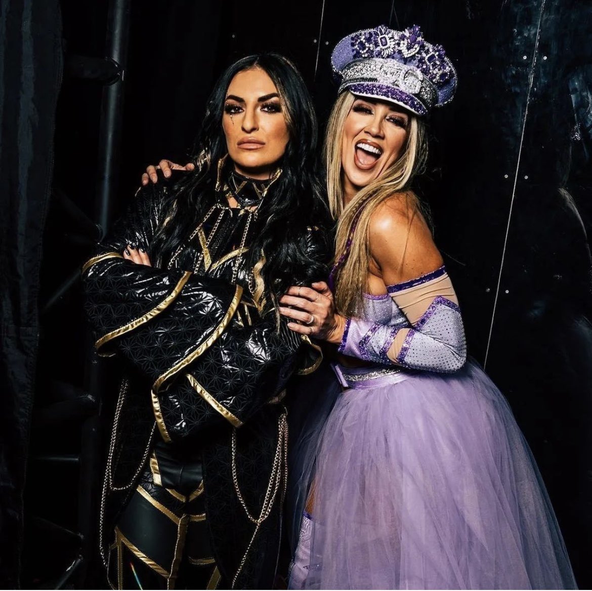 QueenSonya(parody) (@erhardt_sheldon) on Twitter photo 