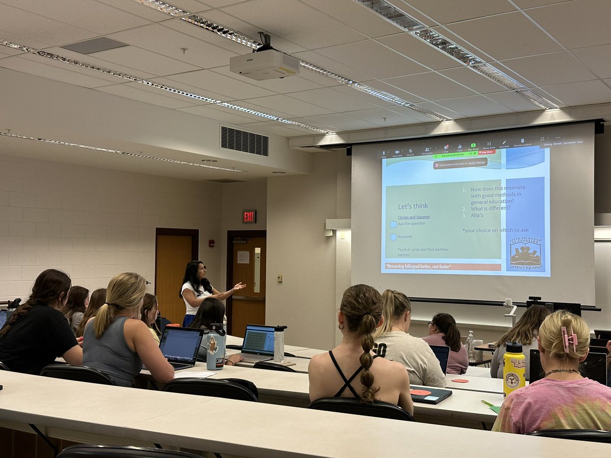 Excelente plática con la Dra. @OfeSchep and our pre-service teachers to discuss best practices to support the #biliteracy development of our #emergentbilinguals in the general education classrooms @PurdueEDU #teachereducation #generalEd #BilingualEd #BilingüesinIndiana