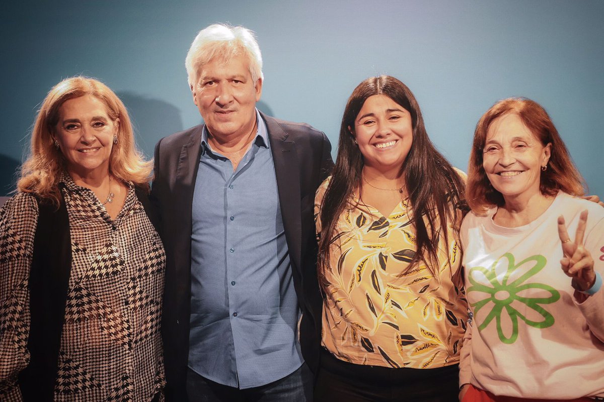 claudioaferreno's tweet photo. Participamos junto a @MaiaDaer; @FerGilLozano, Directora Ejecutiva del Centro Internacional para la Promoción de los Derechos Humanos-UNESCO (@cipdhunesco); y, @GracelandSantos, Directora Nacional de Políticas Culturales del @MinGenerosAR; https://t.co/6GE97slTWJ