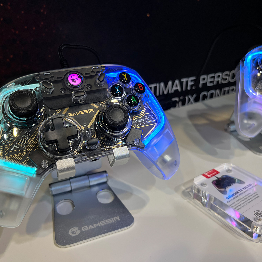 mygamesir's tweet photo. Hong Kong Electronics Fair 2023
Already in full swing🔥🔥🔥
Don't miss the exciting content, come and join us👏
#hktdc #gamesir #gamesircontroller #mobilecontroller #pccontroller #switchcontroller #xboxcontroller https://t.co/twyO0fDsAh