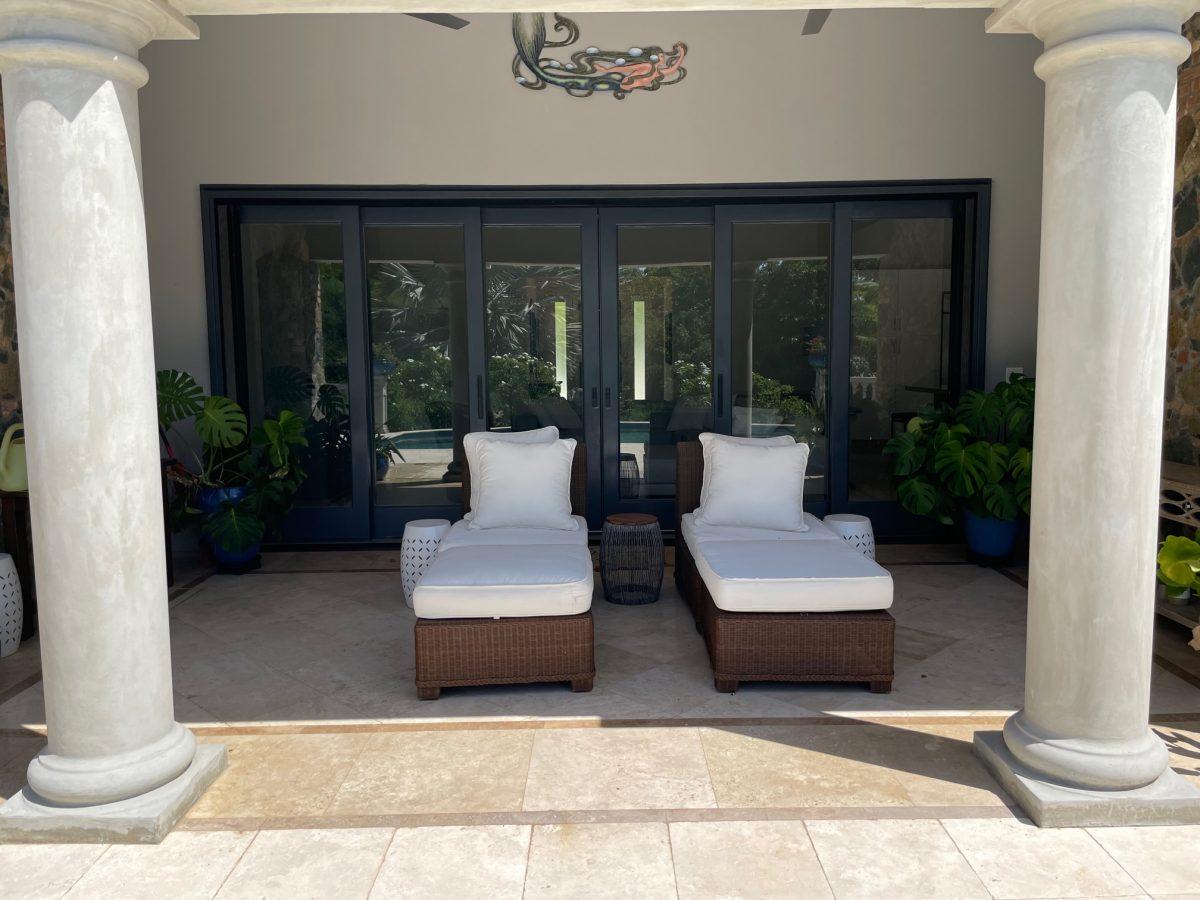 MysticalMermai's tweet photo. Browse #VacationCaribbeanRentals to explore No Booking Fee 2-BR #FishBayVacationVillaByOwner with amenities like AC, TV, ensuite bathrooms, Caribbean theme, pool, Wi-Fi, parking, livingroom, and fully functional kitchen with finest top-end appliances. https://t.co/S1d1us1j9r https://t.co/zGyzxL2ic9
