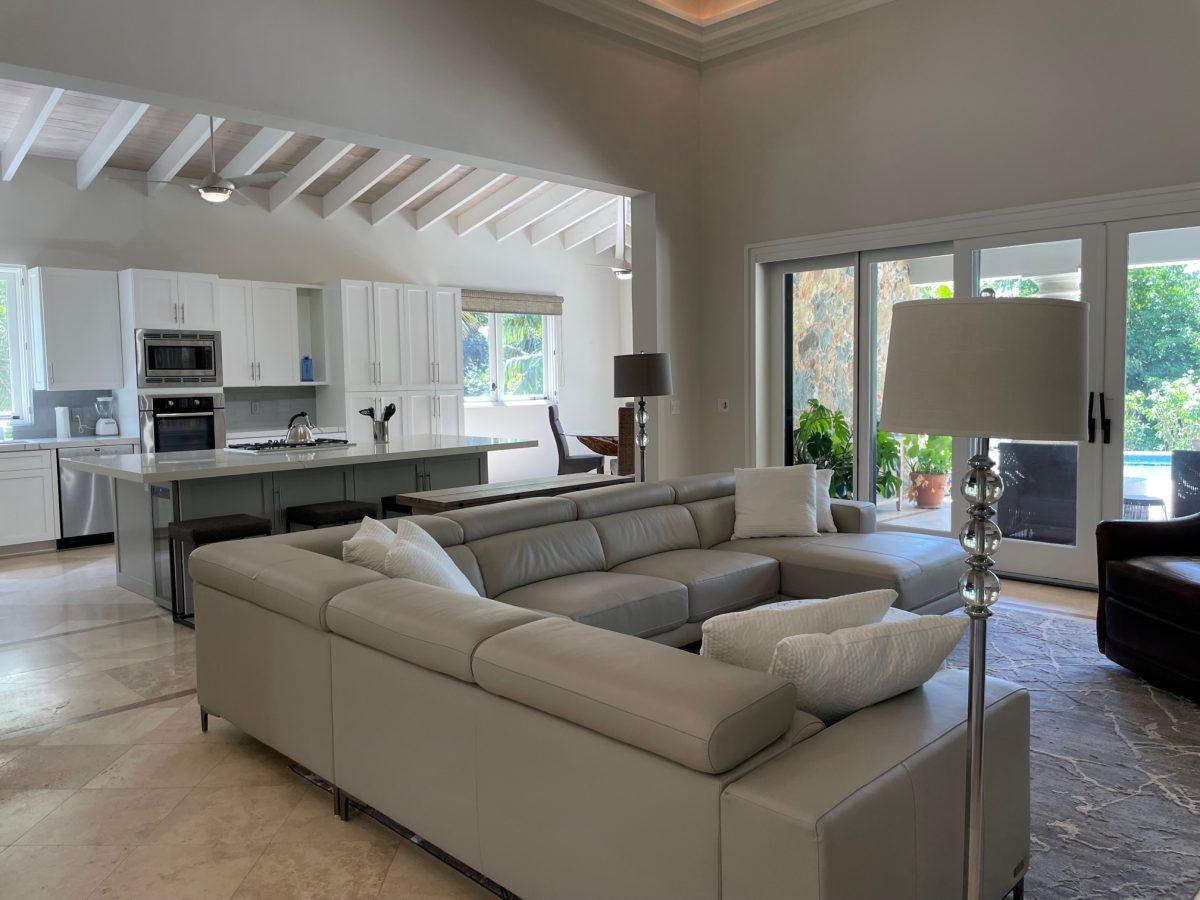 MysticalMermai's tweet photo. Browse #VacationCaribbeanRentals to explore No Booking Fee 2-BR #FishBayVacationVillaByOwner with amenities like AC, TV, ensuite bathrooms, Caribbean theme, pool, Wi-Fi, parking, livingroom, and fully functional kitchen with finest top-end appliances. https://t.co/S1d1us1j9r https://t.co/zGyzxL2ic9