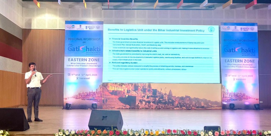 Logistics_MoCI's tweet image. Mr. Pankaj Dixit, Director Industries, Govt. of #Bihar presented the various fiscal and non-fiscal Incentives to #LogisticsSector under the #Bihar Logistics Policy. He emphasised demand mapping could be an important factor for logistics cost management.
@DPIITGOI   @SumitaDawra