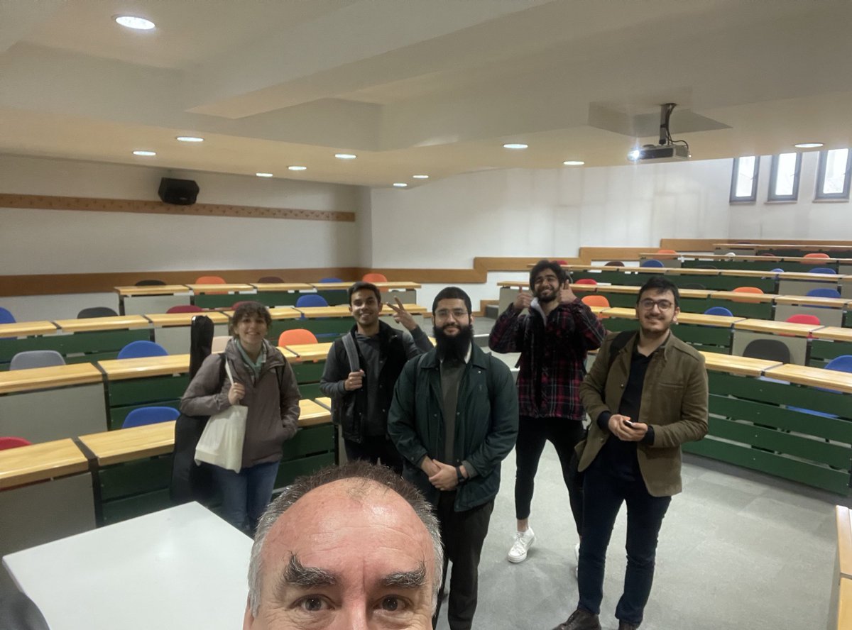 adiloran's tweet photo. Kibrit mi Hibrit mi, neyse ondan yaptık. Özlemişim öğrencilerimi görebilmeyi, onlardan geri besleme alabilmeyi…
#BA4137 @odtuisletme https://t.co/NPUzJcvnSQ
