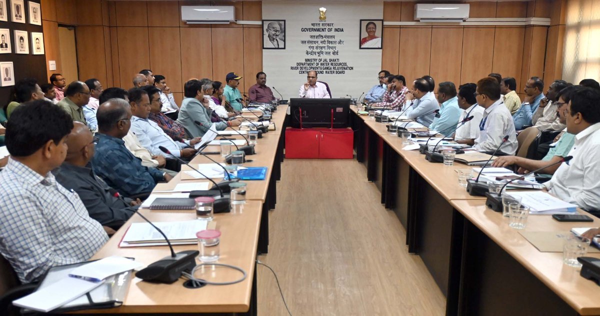 CGWB_CHQ's tweet photo. Regional Director's meeting chaired by Sh. Sunil Kumar, Chairman at CGWB, CHQ
@MoJSDoWRRDGR https://t.co/rfZm8F1xYU