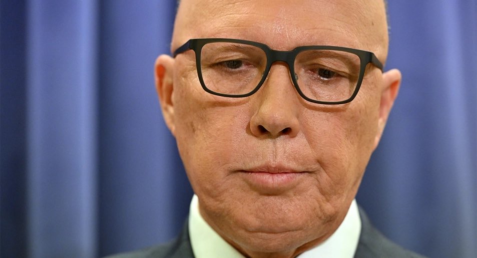 CaraMia200's tweet photo. #LNPCorruptionParty were NEVER going to support #VoiceToParliamnt.
#Dutton confected delay tactics: demanding details,he’d been given not once but TWICE says ex-Lib #Wyatt.
He accuses #Dutton of deception in #Voice criticism.
Aust deserves better! #auspol https://t.co/48KbygtjOl https://t.co/h49OGkrl8B