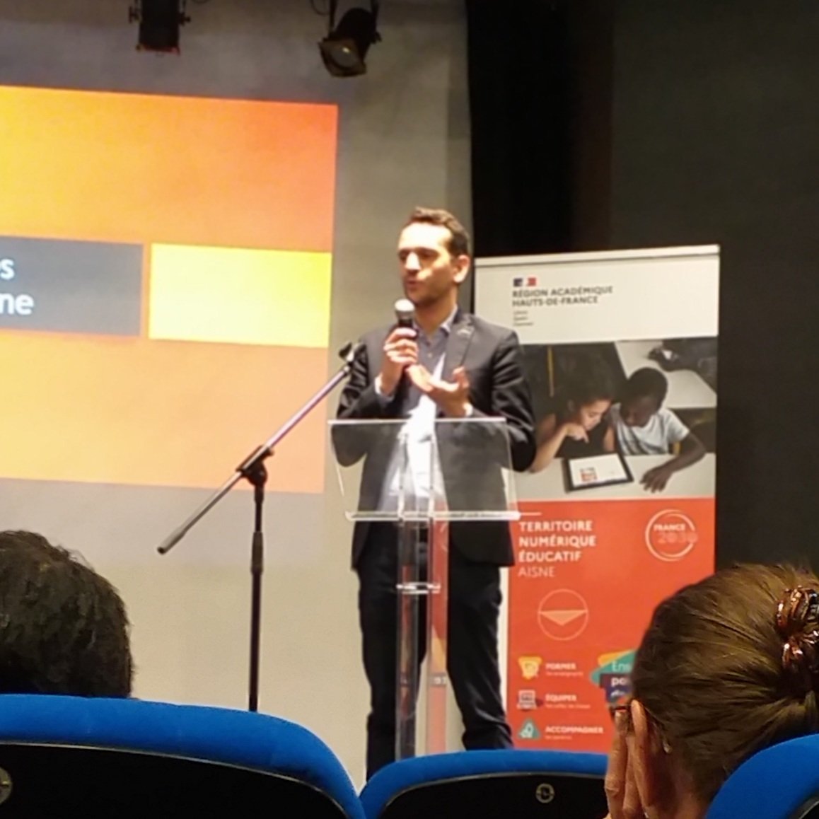 OlivierPetit02's tweet photo. #education Les élus sont au côté des enseignants, des équipes pour transformer les pratiques de classe avec du matériel numérique pour l'amélioration des résultats des élèves @albaric_cath @canope_02 @AcAmiens @SebastienEugene @DSDEN_Aisne https://t.co/at1ylcQlrw
