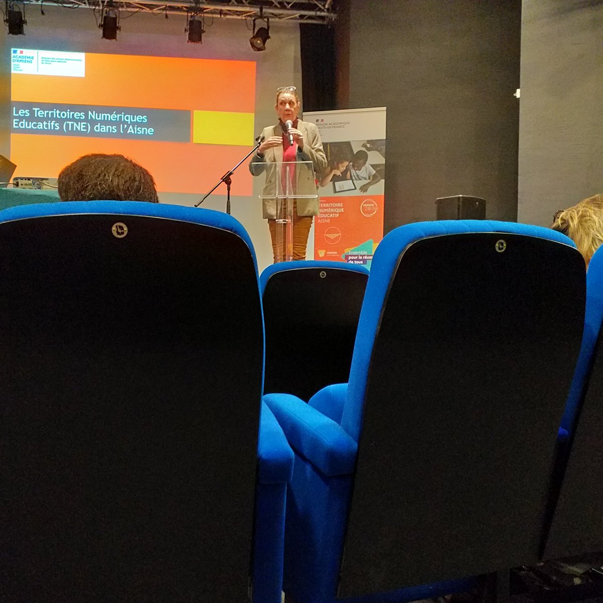 OlivierPetit02's tweet photo. #education Les élus sont au côté des enseignants, des équipes pour transformer les pratiques de classe avec du matériel numérique pour l'amélioration des résultats des élèves @albaric_cath @canope_02 @AcAmiens @SebastienEugene @DSDEN_Aisne https://t.co/at1ylcQlrw