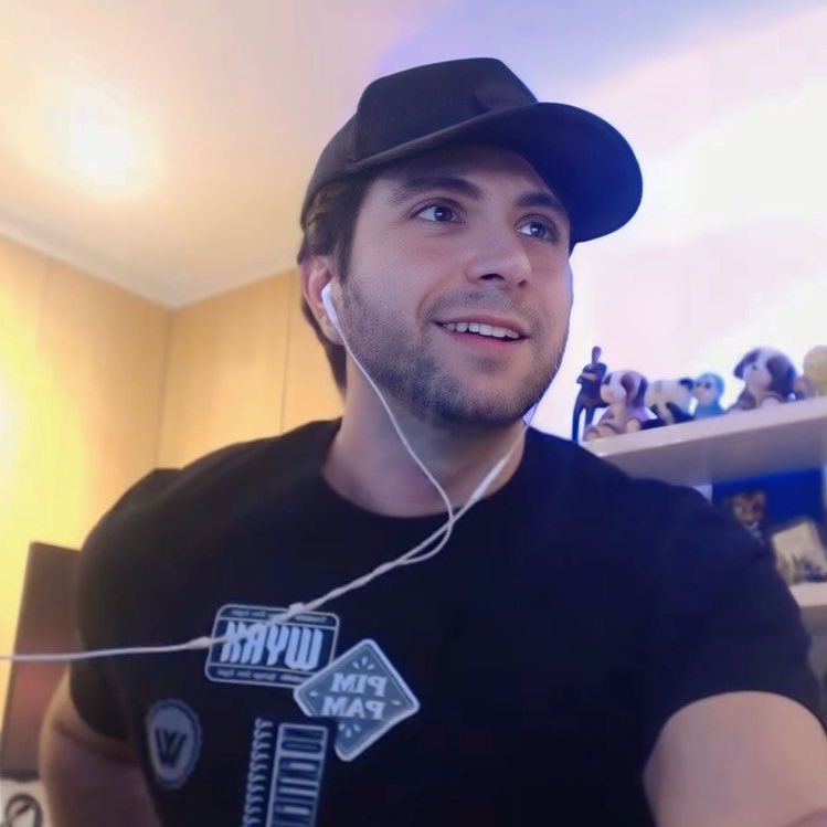 taehyugsf's tweet photo. HOY ES EL CUMPLEAÑOS DE VEGETTA, SE CELEBRA EN GRANDE GENTE!!! 🎉 LE QUEREMOS MUCHO!! https://t.co/c7ZfBqfYpS