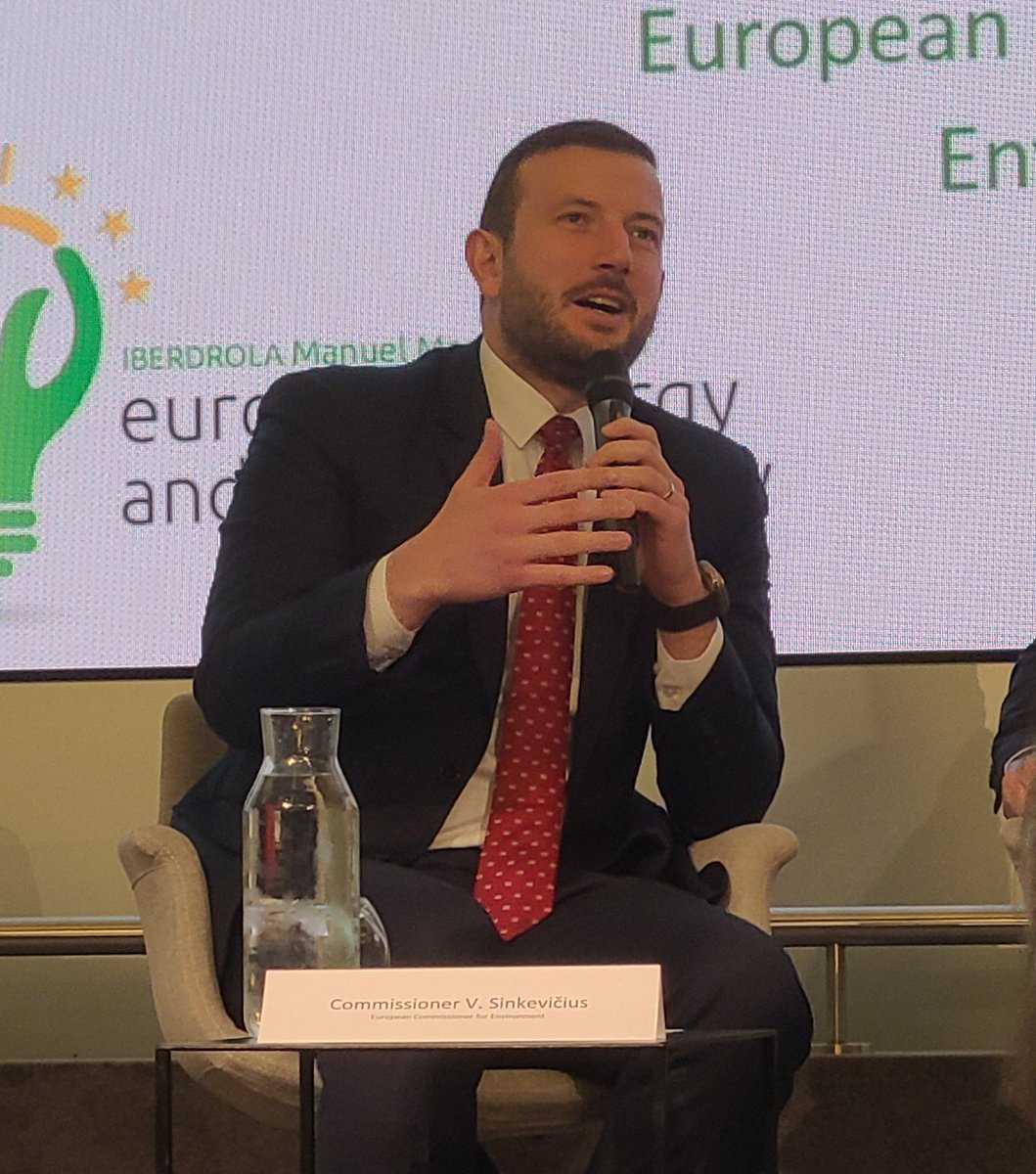LcrxLouka's tweet photo. "To ensure our transition, legislation design is important, but implementing it is even more essential. Members States need to invest more in local authorities to facilitate implementation of EU law." 
@VSinkevicius
Commissionner for Environment
#greendeal #fitfor55
@ClimateChair https://t.co/pVhRdr4aGz