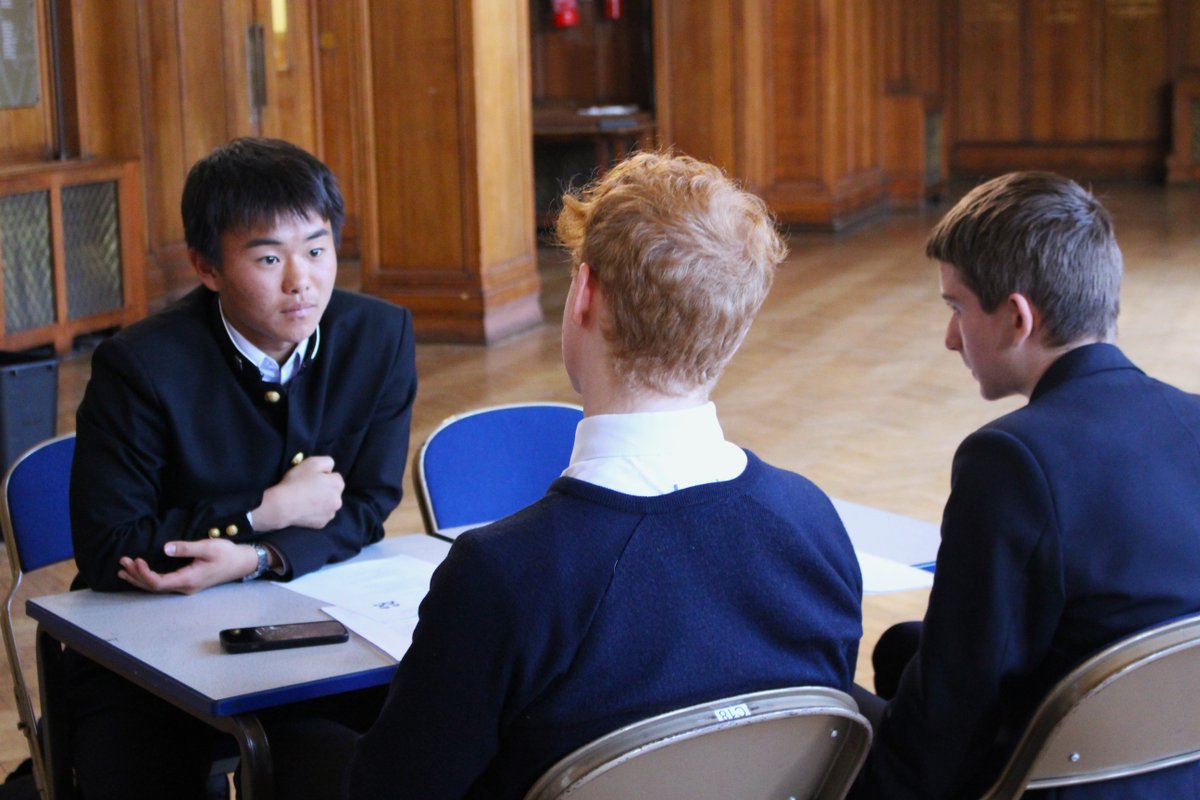WhitgiftSchool1's tweet photo. Whitgift recently hosted Japanese exchange students from Urawa International School. Students in Fourth to Sixth Form from both schools swapped their native languages for a week of deepening their linguistic abilities! #WhitgiftLanguages #WhitgiftAcademic https://t.co/wgICv5QLp5