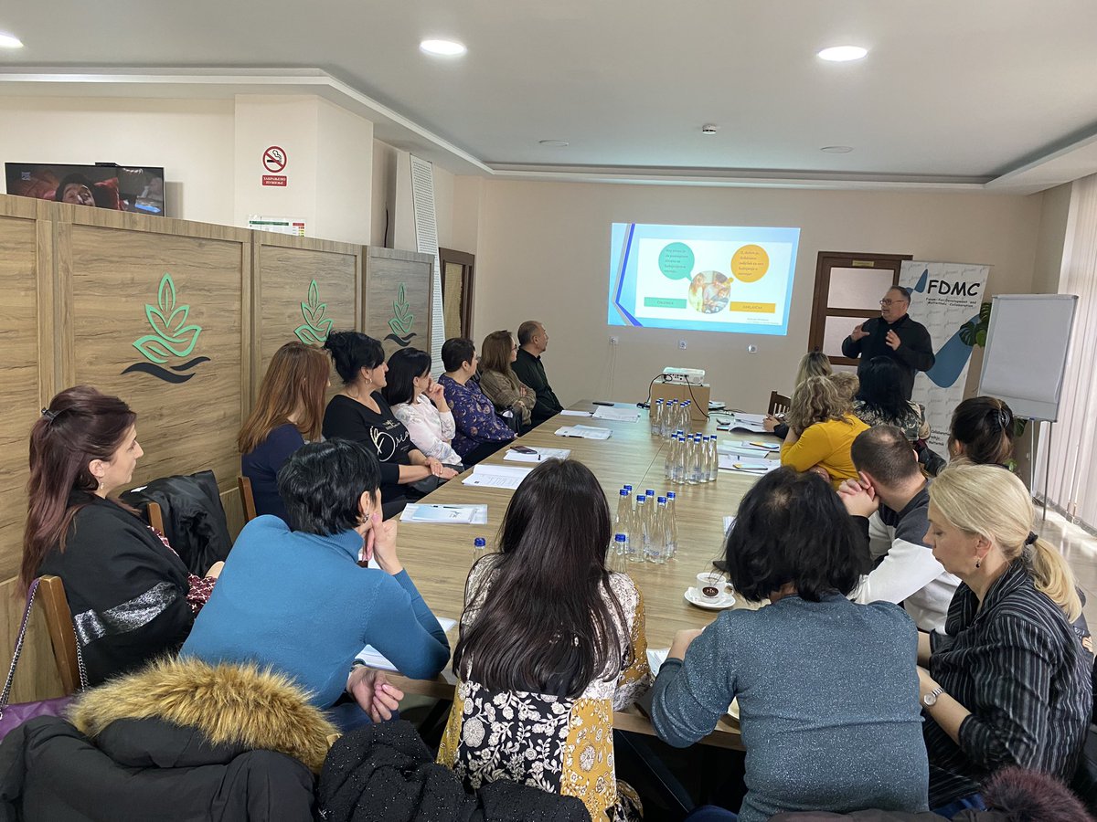 FDMC_Kosovo's tweet photo. Supporting stimulating environment and early childhood care, #HomeVisitingProgram training was held for North HCs by #FDMC, in order to deliver quality services and increase coverage of children in those municipalities. @UNICEFKosovo partner, supported by @LUinKosovo. https://t.co/lrYAmYgOc9