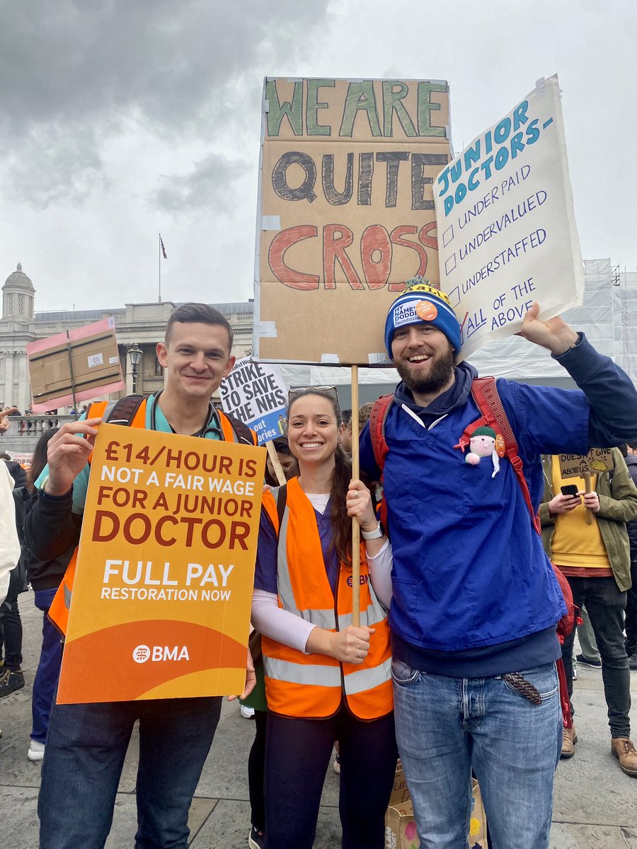 Cross on the inside. 
#juniordoctorstrikes #PayRestoration #BMA