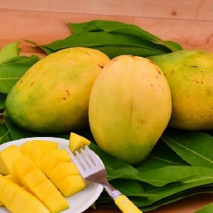 10. Himayat: Also known as Imam Pasand or Humayun Pasand, this variety is named after the Mughal emp...