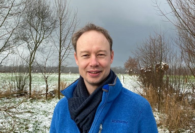 voedselfamilies's tweet image. "De transitie vraagt om nieuwe businessmodellen" zegt Guido Meerman. "Traditionele financiers vinden dit lastig, maar vraag en aanbod van kapitaal bij elkaar brengen is essentieel. Wie pakt de handschoen op?" 

Woensdag 19 april: voedselfamilies.nl/activiteit/voo…

#voedsel #zuidholland