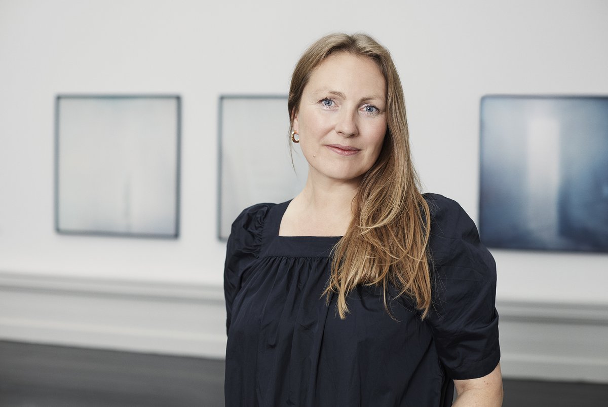 NY KUNSTCHEF I BIKUBENFONDEN
Velkommen til Dina Vester Feilberg, der tiltræder som kunstchef hos os den 1. maj. Hun skal lede fondens arbejde med at bidrage til udvikling af kunstinstitutioner og kunstnere, samt styrke den politiske samtale om kunstens betydning. #dkkultur