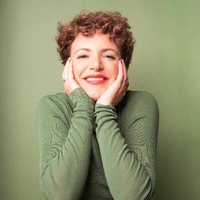 Sinead O'Shea tweet media