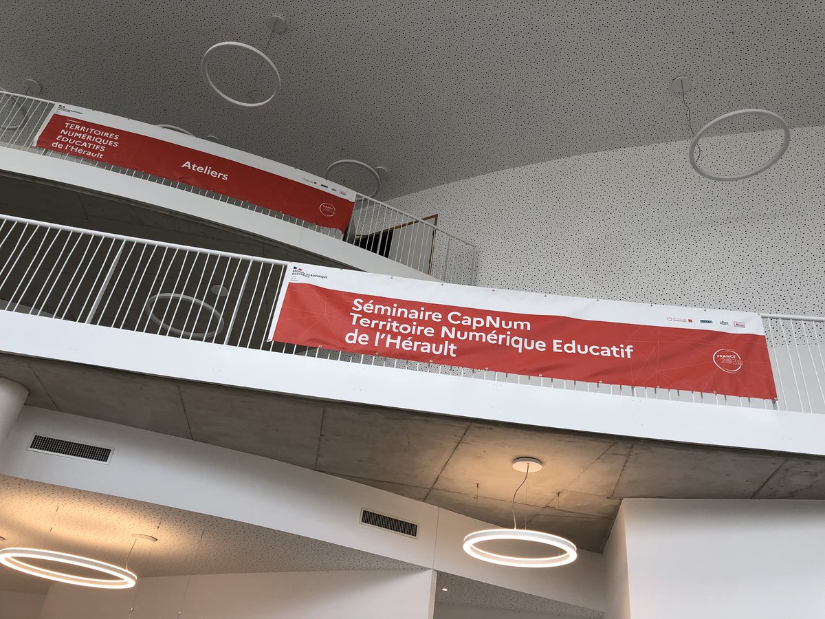 MarBara83's tweet photo. #CapNum2 Ouverture de la journée #TNE34 | Présence de la DNE @Edu_Num | Présentation du dispositif #ArchiClasse>> comment les usages du numérique ont-ils un impact sur l’aménagement des espaces d’apprentissage ?
@chcaron80 https://t.co/gtrfGPWAVu
