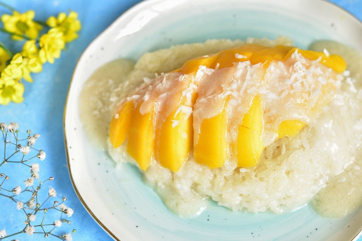 Craving sticky rice and sweet mango rn 😩🤤