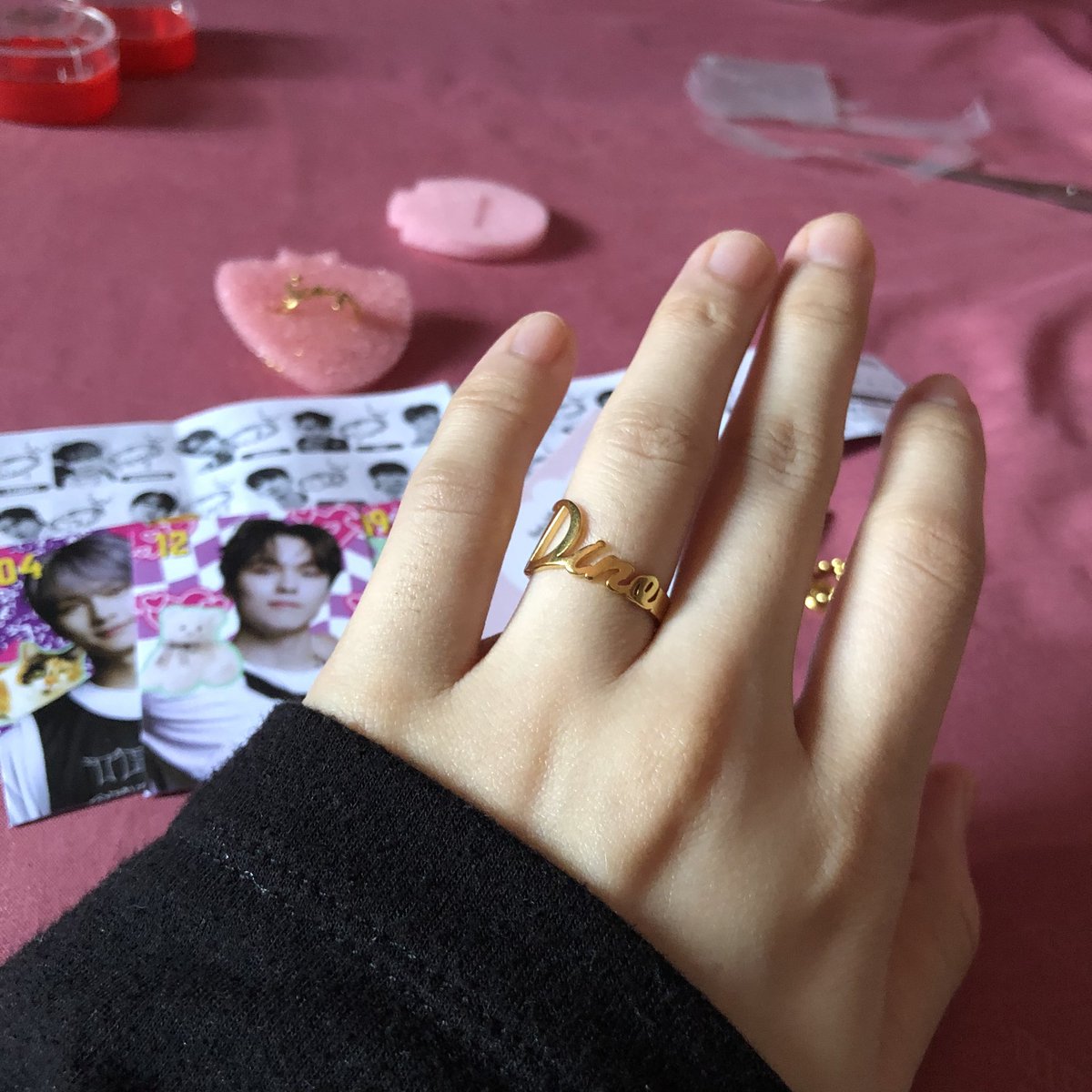 ___dcoups's tweet photo. finally dah smpaiii 😭😭😭 muat d tangan ku lgi tu. fix raya ni pakai cincin scoups 🤣 btw thank you for your excellent service!! @NootwootGOs #NWFeedbacks https://t.co/DixkrIvVHm