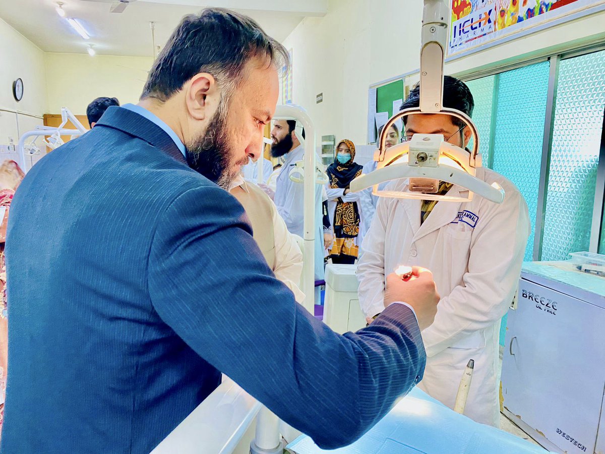 talhaatareen's tweet image. #OperativeDentistry exam completed. No excuse for the rather mediocre performance by students unfortunately who could &amp;amp; who have previously performed well! Maybe it was that you all were fasting but that’s hardly an excuse! Bacho please work &amp;amp; study hard &amp;amp; be serious about life!!